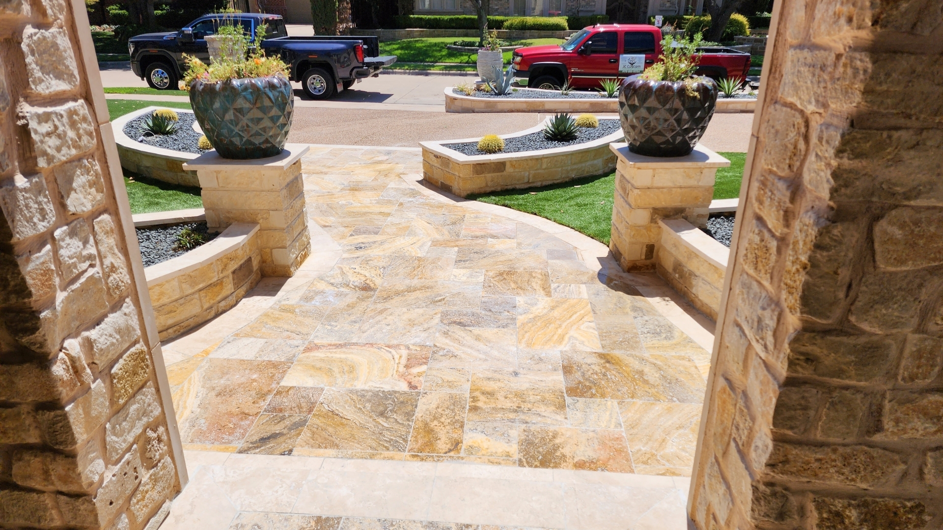 Here are the perfectly SEO-optimized details for this photo (using only your exact service cities)_ Recommended file name