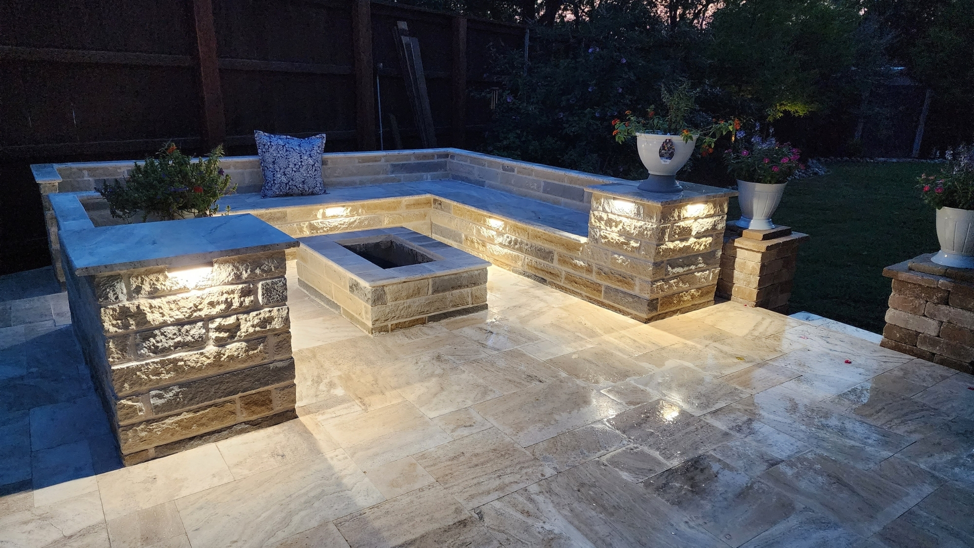 Stonework Hardscape & Outdoor Living